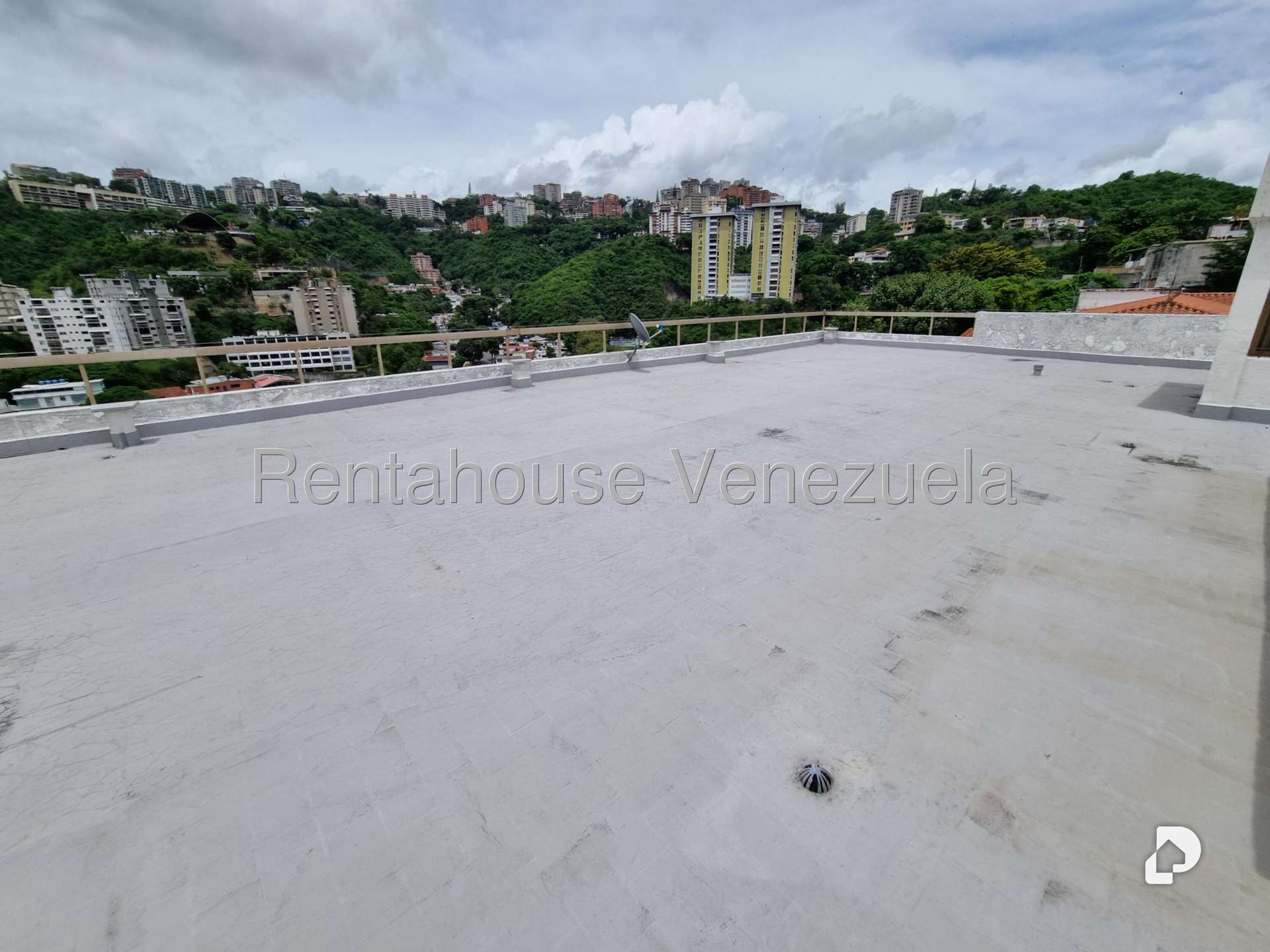 Casa en Colinas de Bello Monte, Caracas – 56