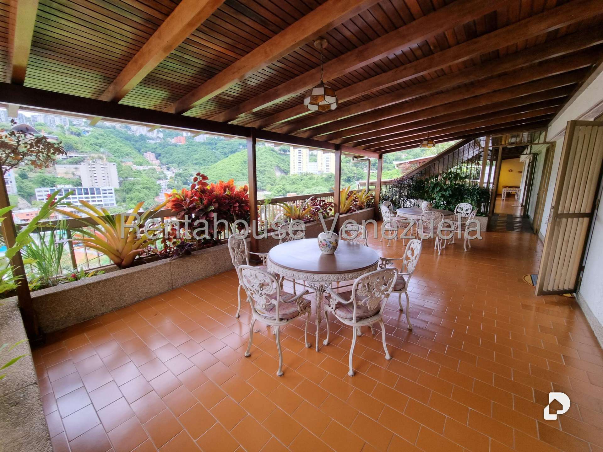 Casa en Colinas de Bello Monte, Caracas – 29