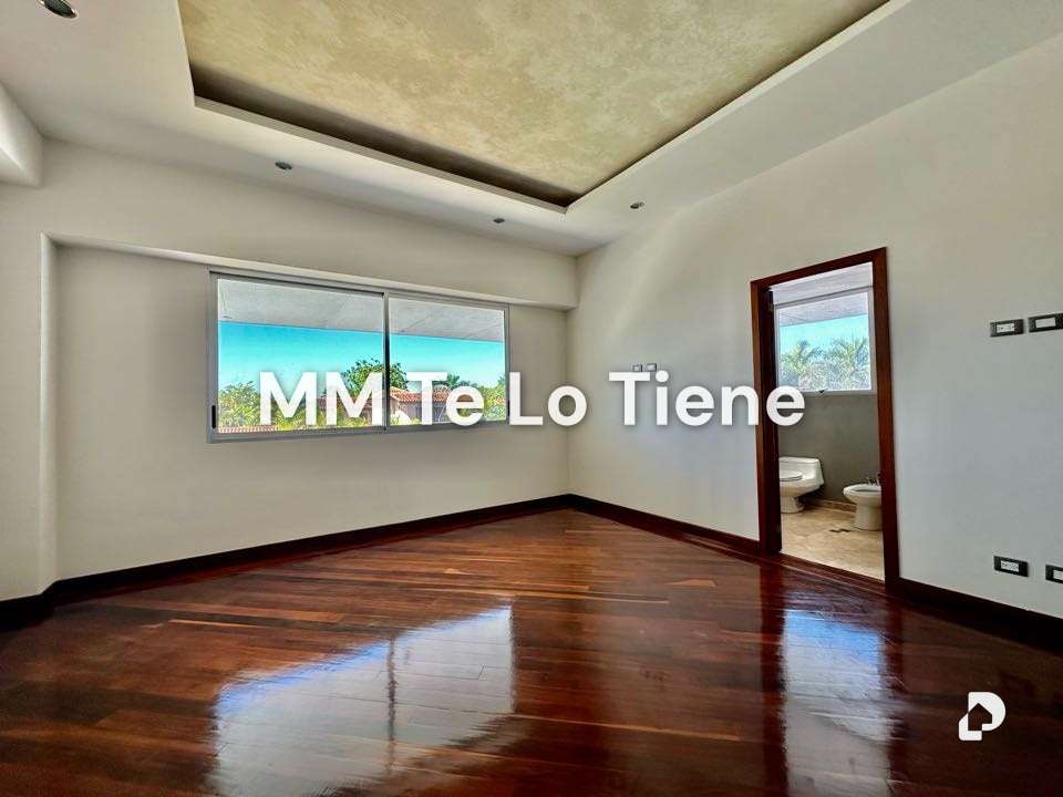 Casa en La Lagunita, Caracas – 18