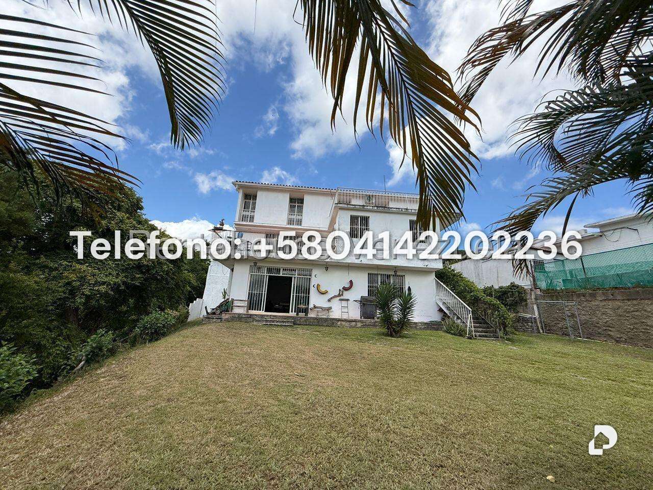 Casa en Cumbres de Curumo, Caracas – 11