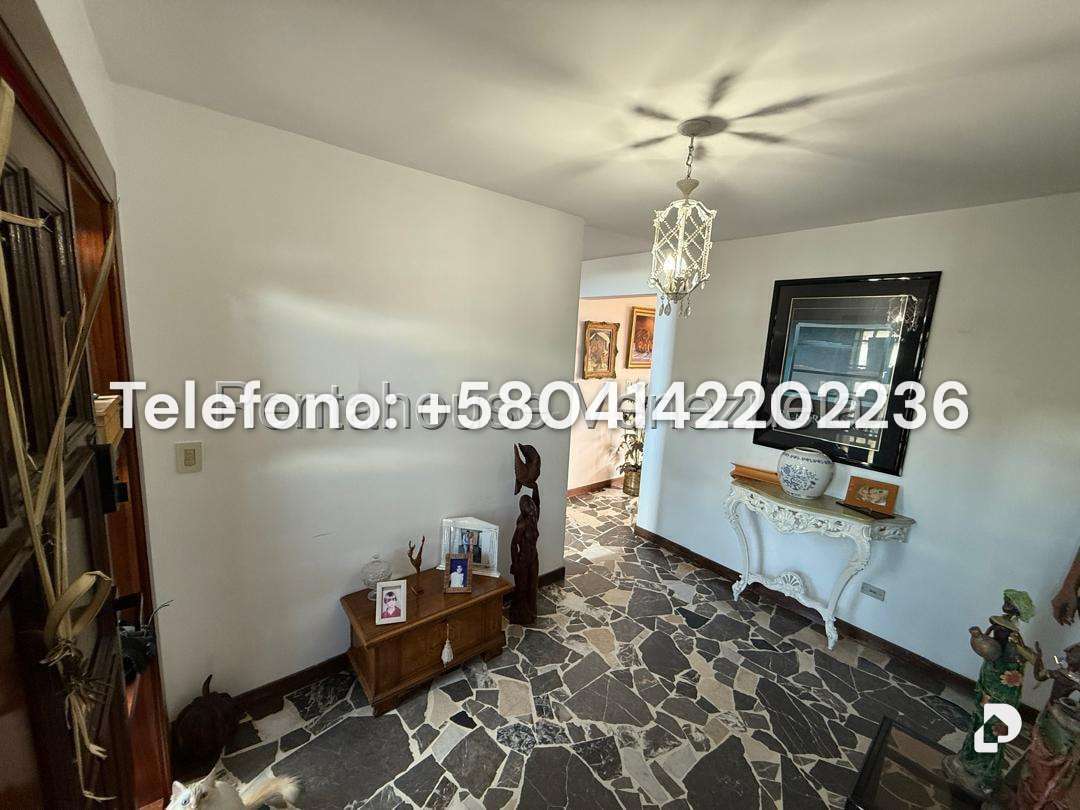 Casa en Cumbres de Curumo, Caracas – 3