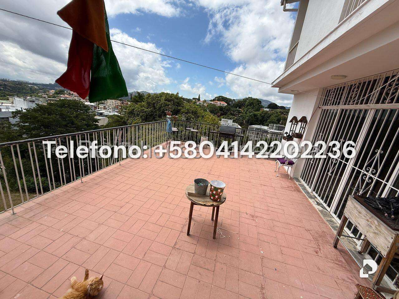 Casa en Cumbres de Curumo, Caracas – 23