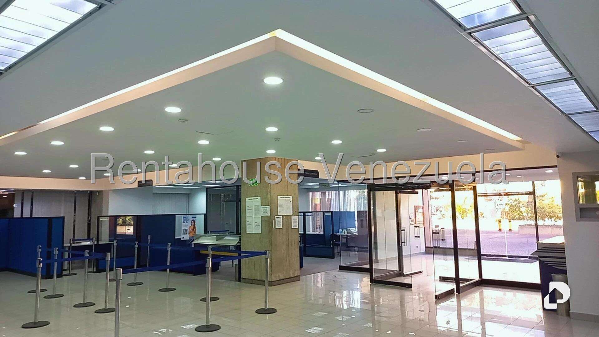 Local comercial en Los Cortijos de Lourdes, Caracas – 5