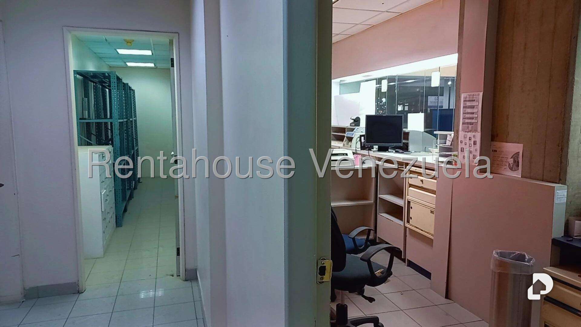 Local comercial en Los Cortijos de Lourdes, Caracas – 10