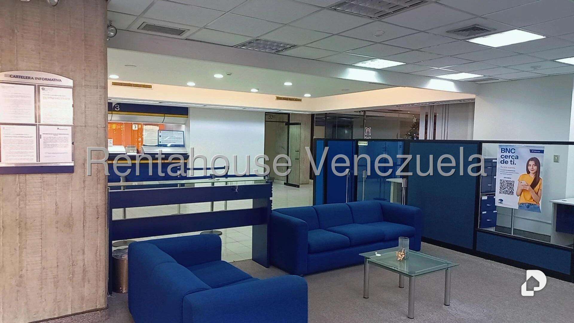 Local comercial en Los Cortijos de Lourdes, Caracas – 19