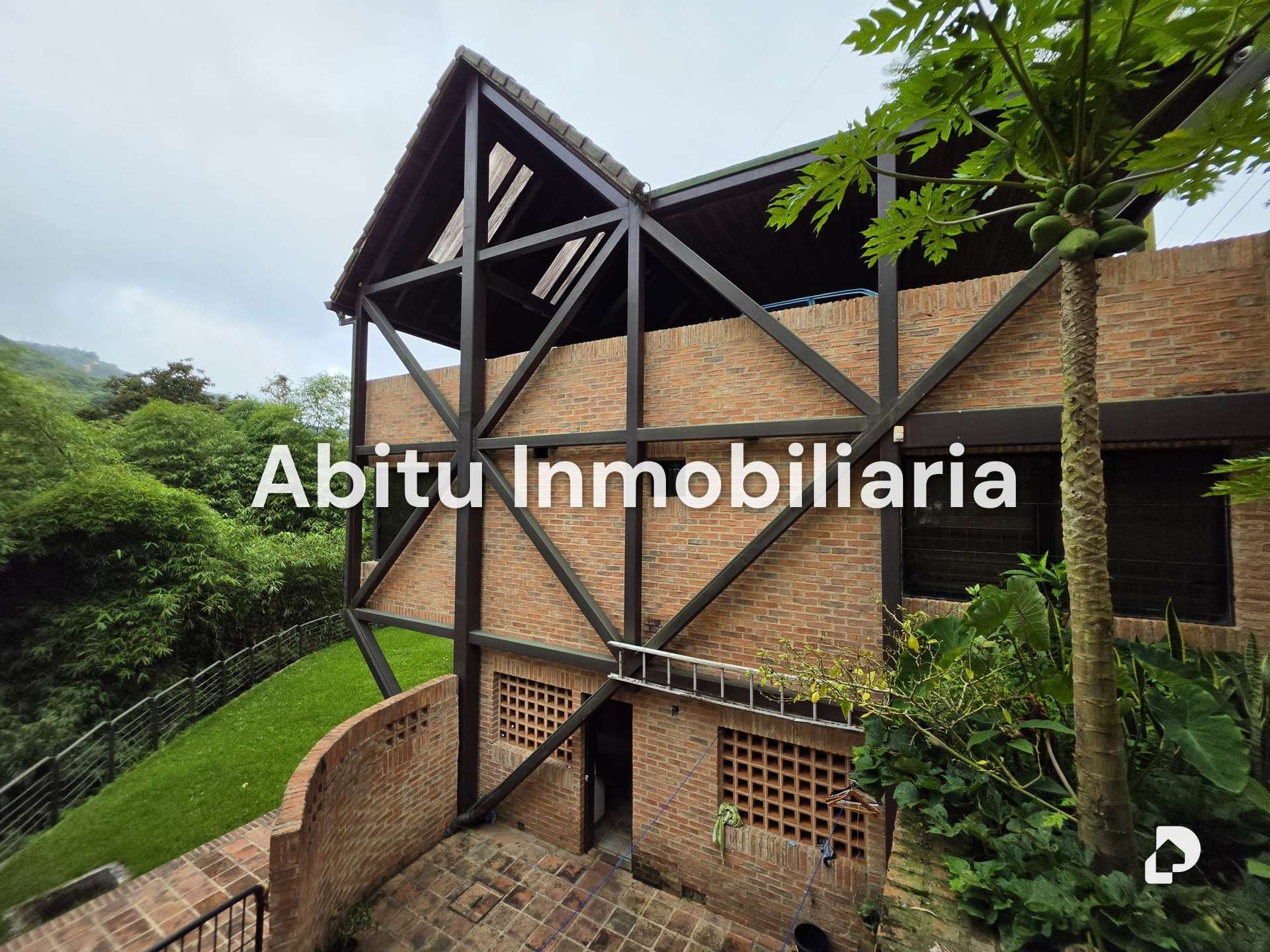 Casa en Oripoto, Caracas – 1