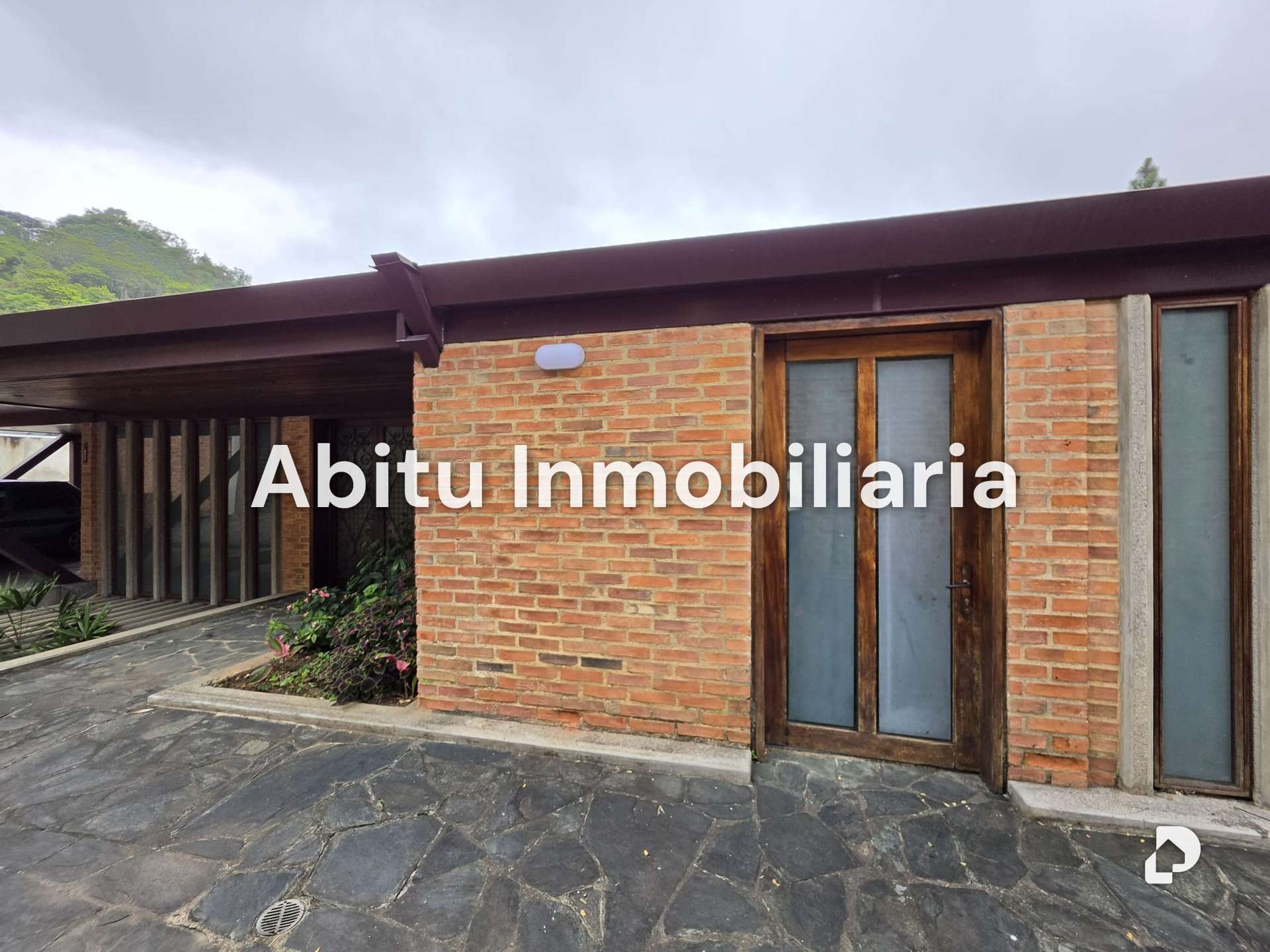 Casa en Oripoto, Caracas – 14