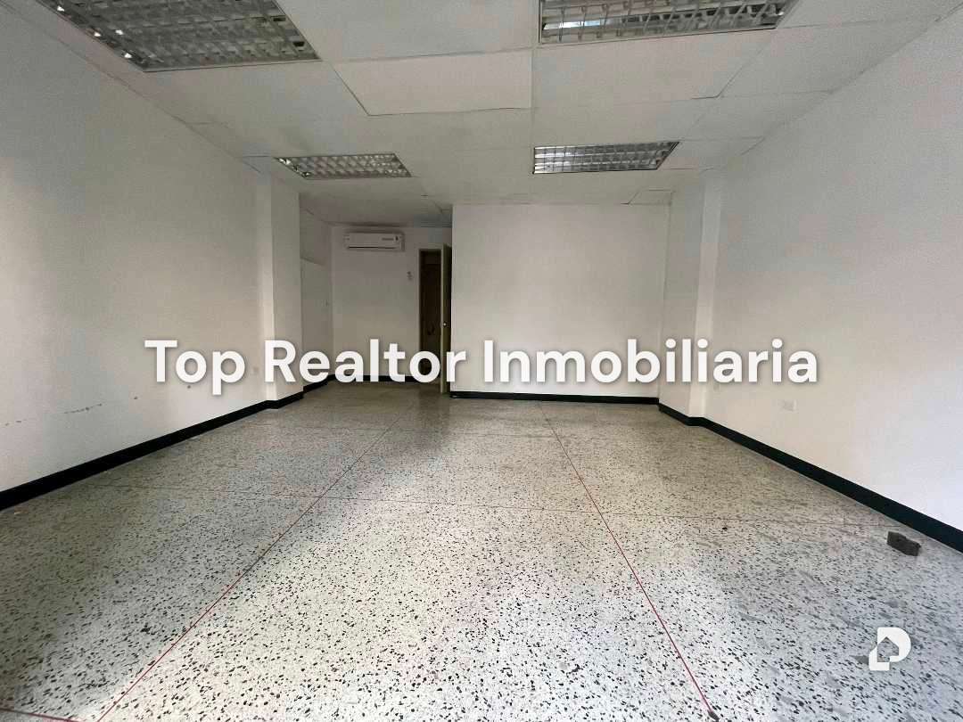 Local comercial en Colinas de Bello Monte, Caracas – 4