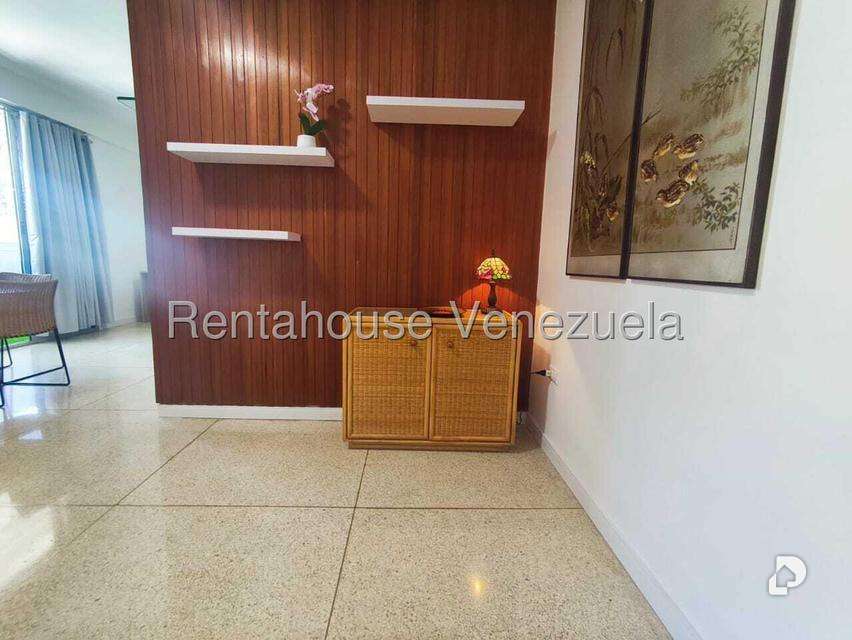Apartamento en Los Palos Grandes, Caracas – 8