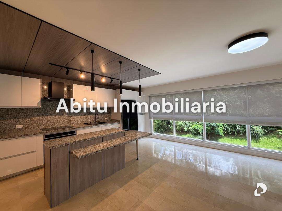 Apartamento en La Boyera, Caracas – 2