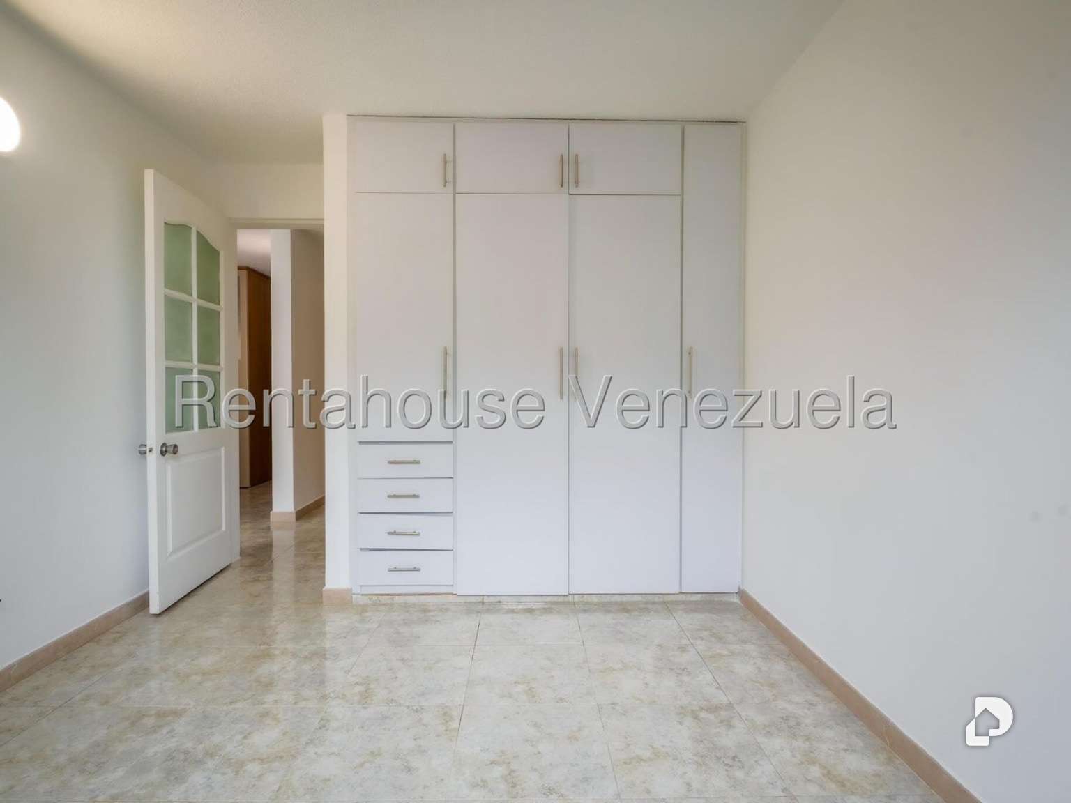 Apartamento en Los Naranjos Humboldt, Caracas – 14