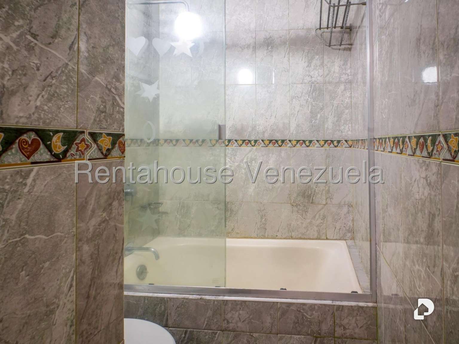 Apartamento en Los Naranjos Humboldt, Caracas – 12