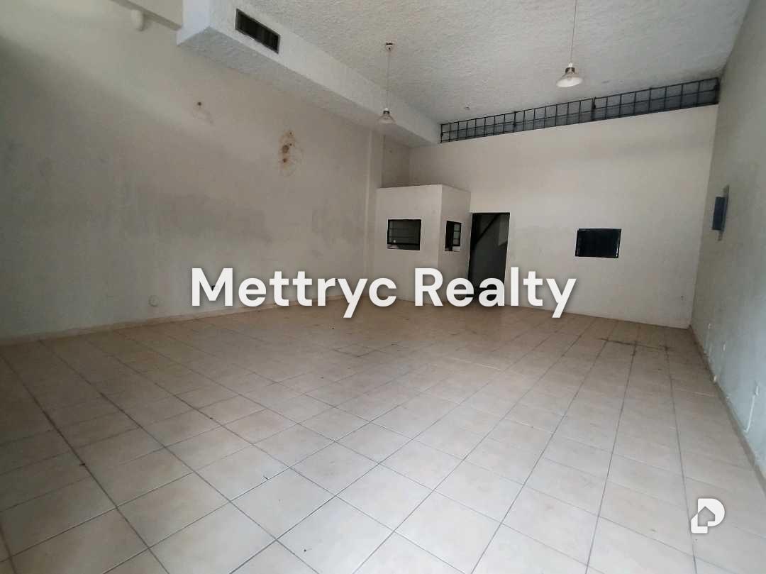 Local comercial en Casco Catedral, Valencia – 4