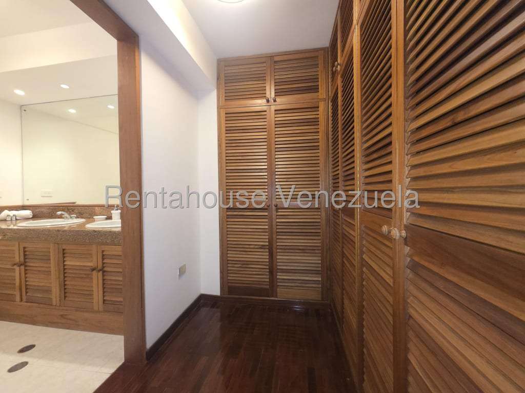 Apartamento en Las Mercedes, Caracas