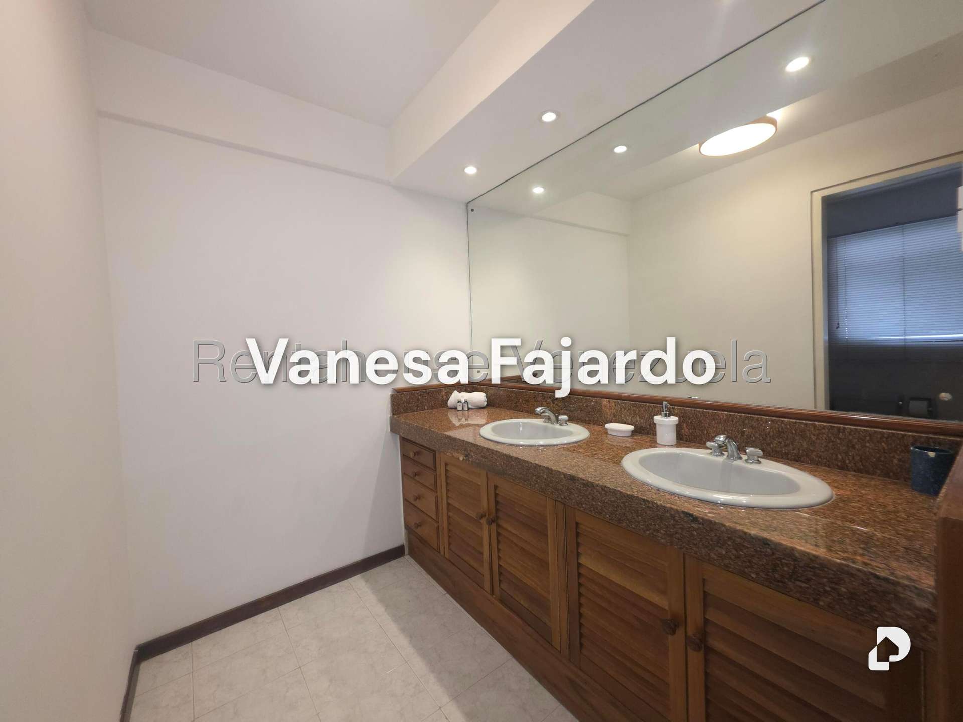 Apartamento en Las Mercedes, Caracas – 19