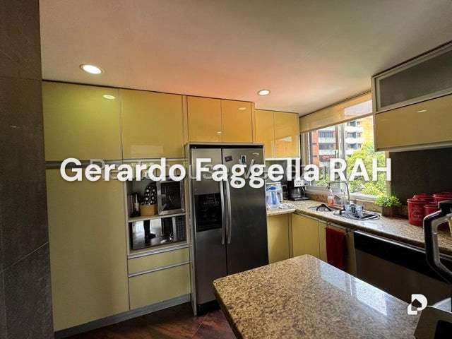 Apartamento en Campo Alegre, Caracas – 12