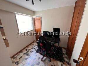 Apartamento en La Boyera, Caracas – 10