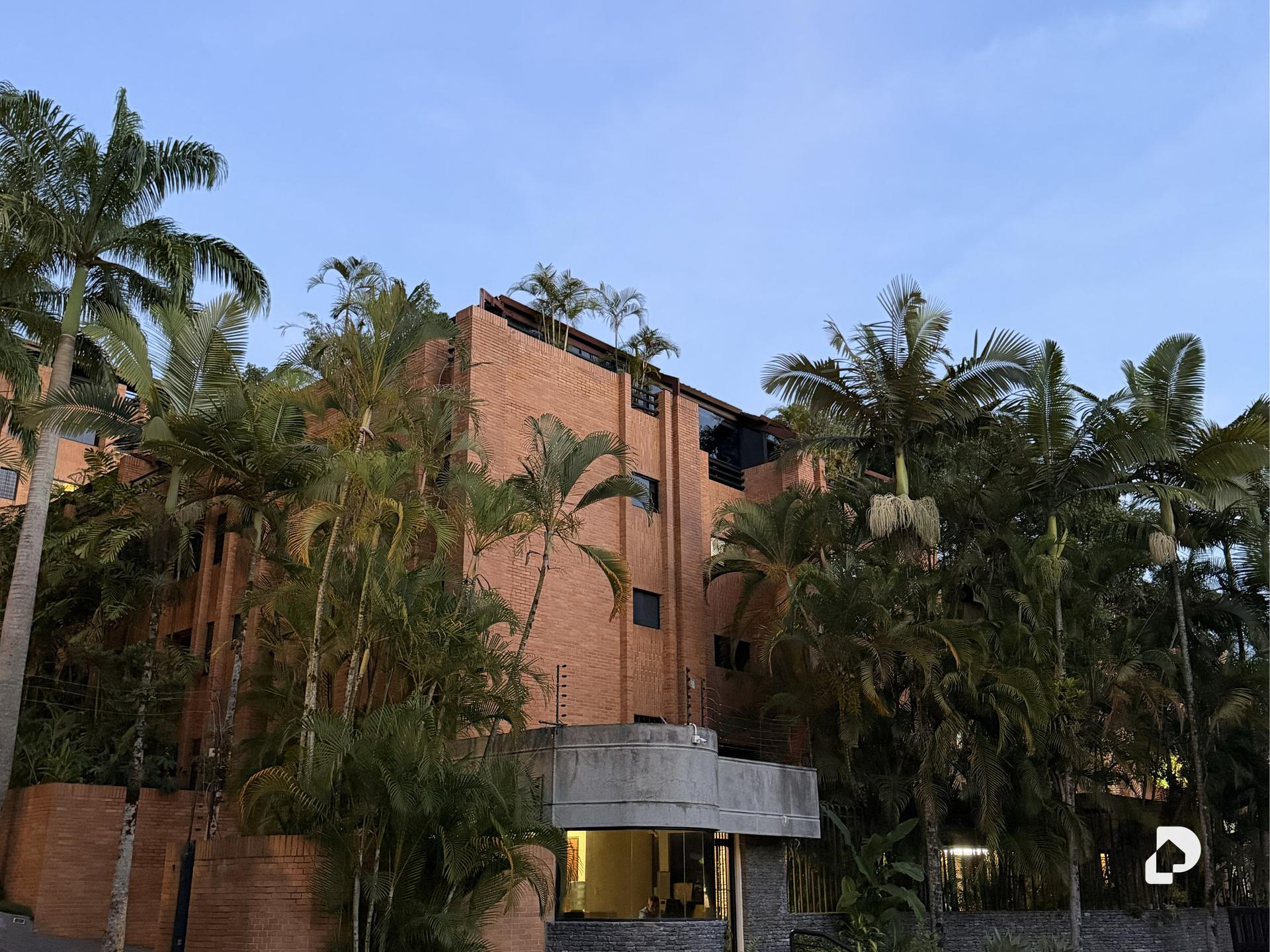 Apartamento en La Lagunita, Caracas – 2