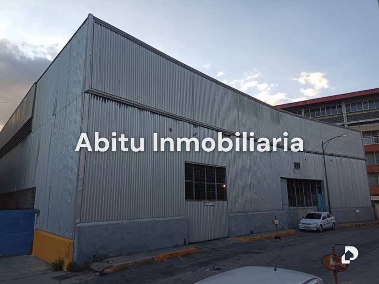 Edificio en Boleíta Sur, Caracas – 2