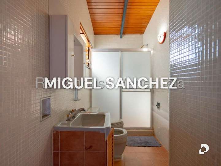 Casa en Prados Del Este, Caracas – 17