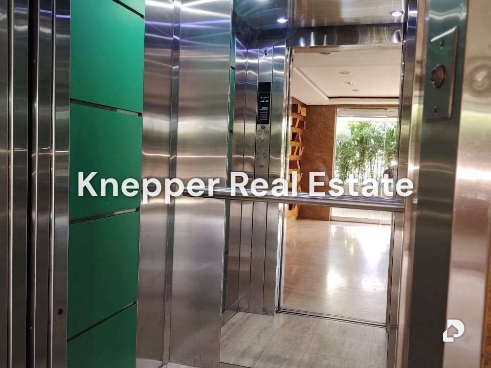Apartamento en Urbanización Colinas de Los Chaguaramos, Caracas – 18