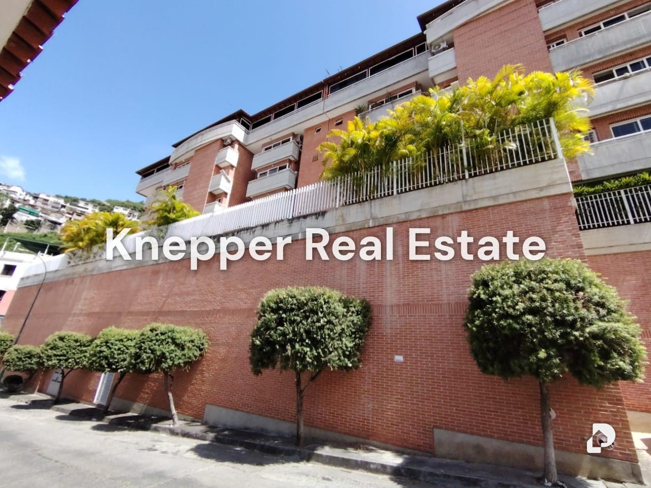 Apartamento en Urbanización Colinas de Los Chaguaramos, Caracas – 1