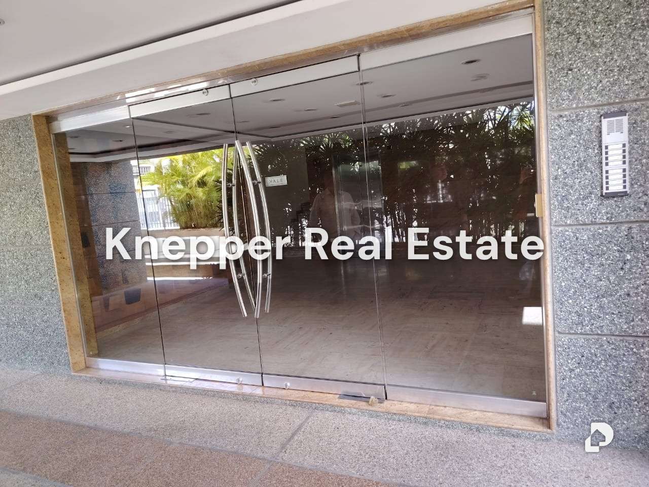 Apartamento en Urbanización Colinas de Los Chaguaramos, Caracas – 14