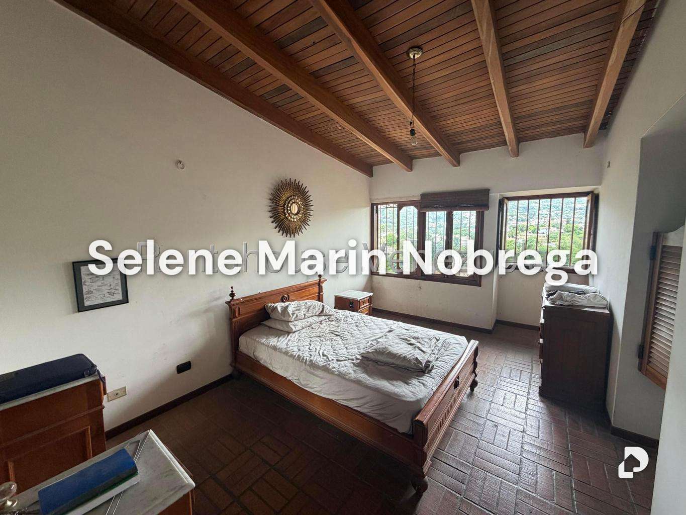 Casa en Prados del Este, Caracas – 27