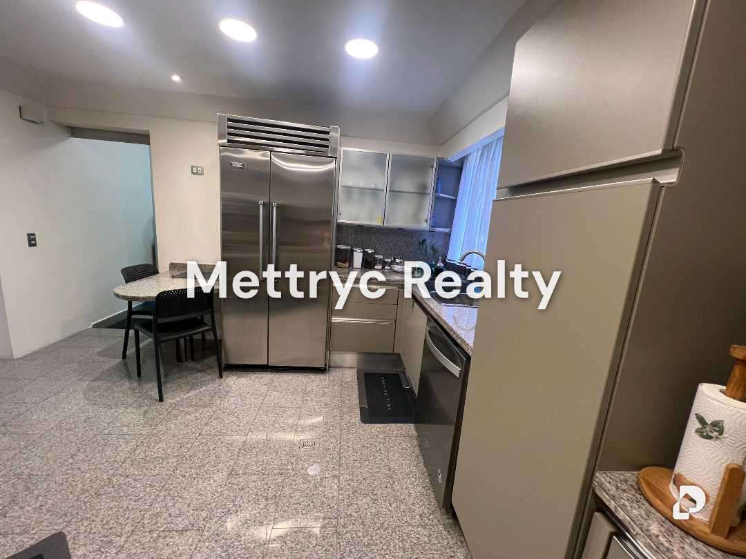 Apartamento en Urb. Miranda, Caracas – 17