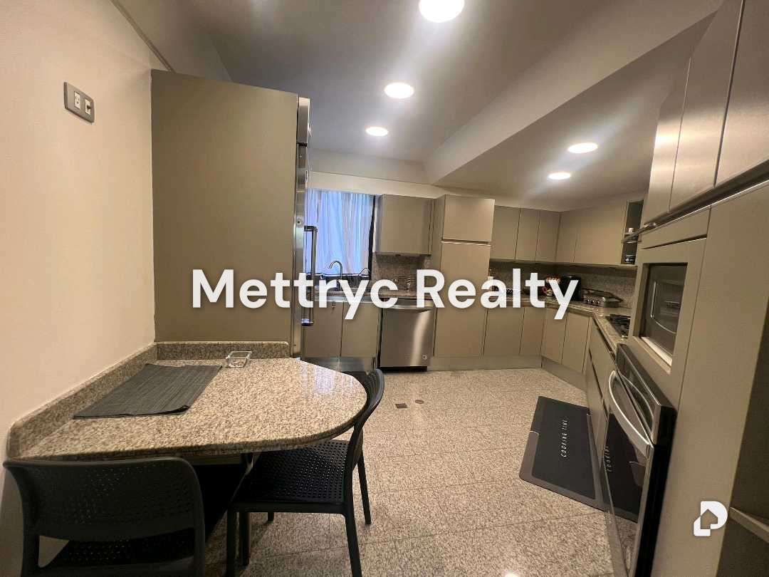 Apartamento en Urb. Miranda, Caracas – 16