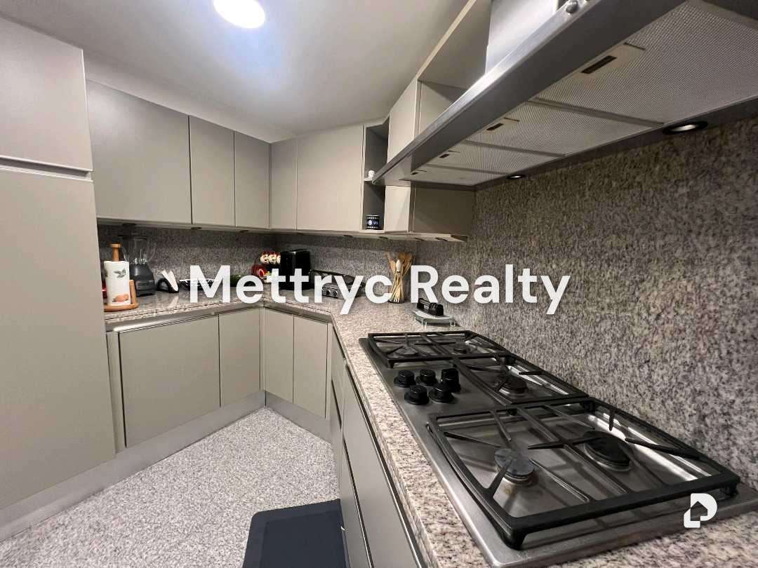 Apartamento en Urb. Miranda, Caracas – 15