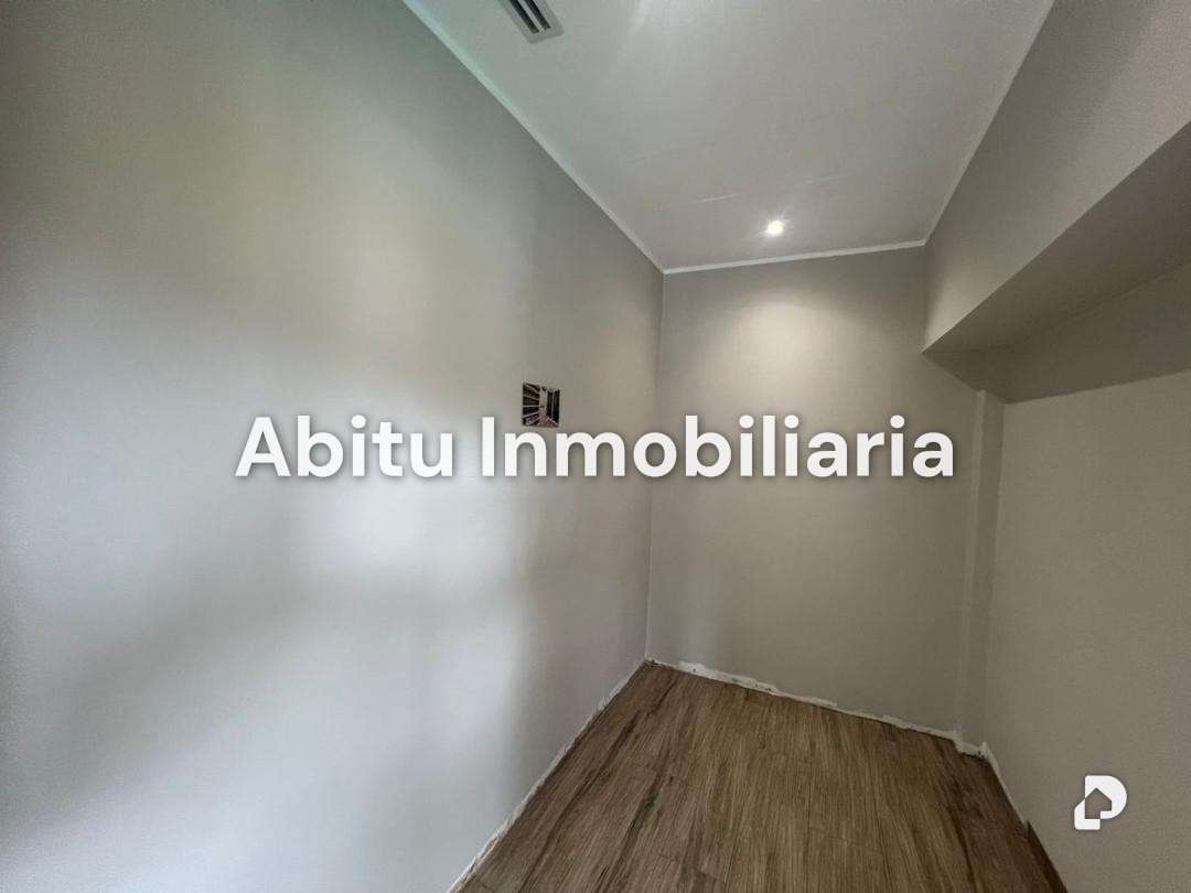 Casa en Santa Paula, Caracas – 12