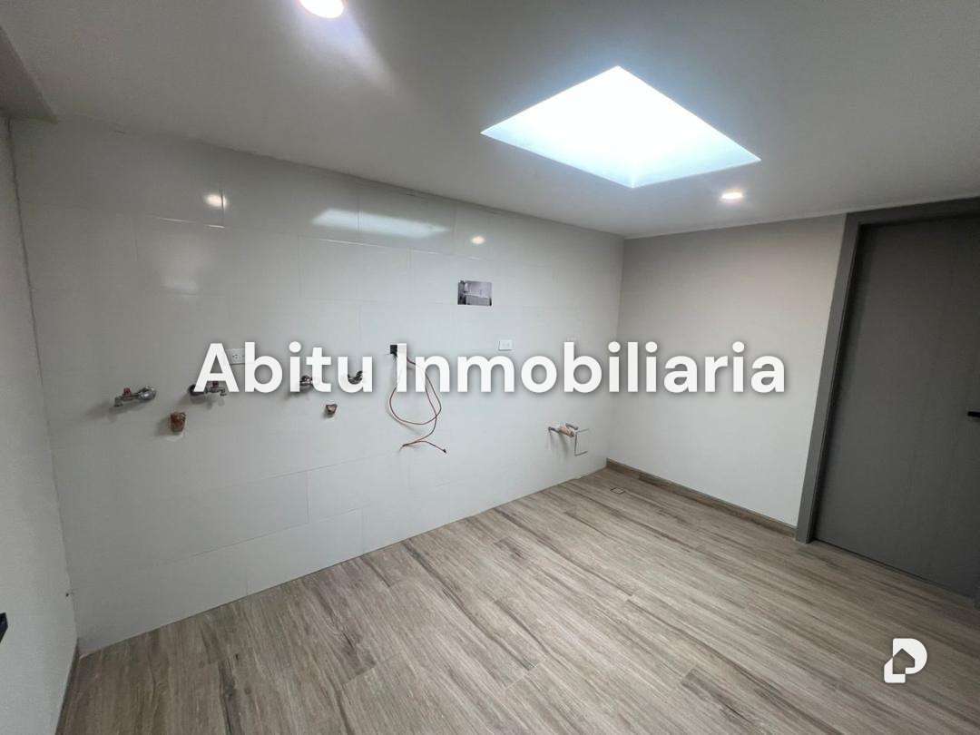 Casa en Santa Paula, Caracas – 16