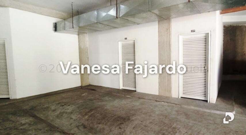 Apartamento en Lomas de Las Mercedes, Caracas – 15