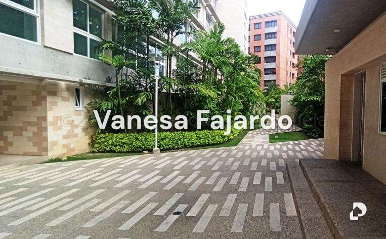 Apartamento en Lomas de Las Mercedes, Caracas – 12