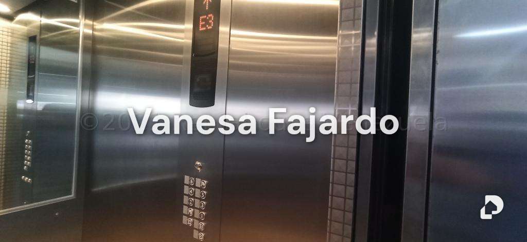 Apartamento en Lomas de Las Mercedes, Caracas – 17
