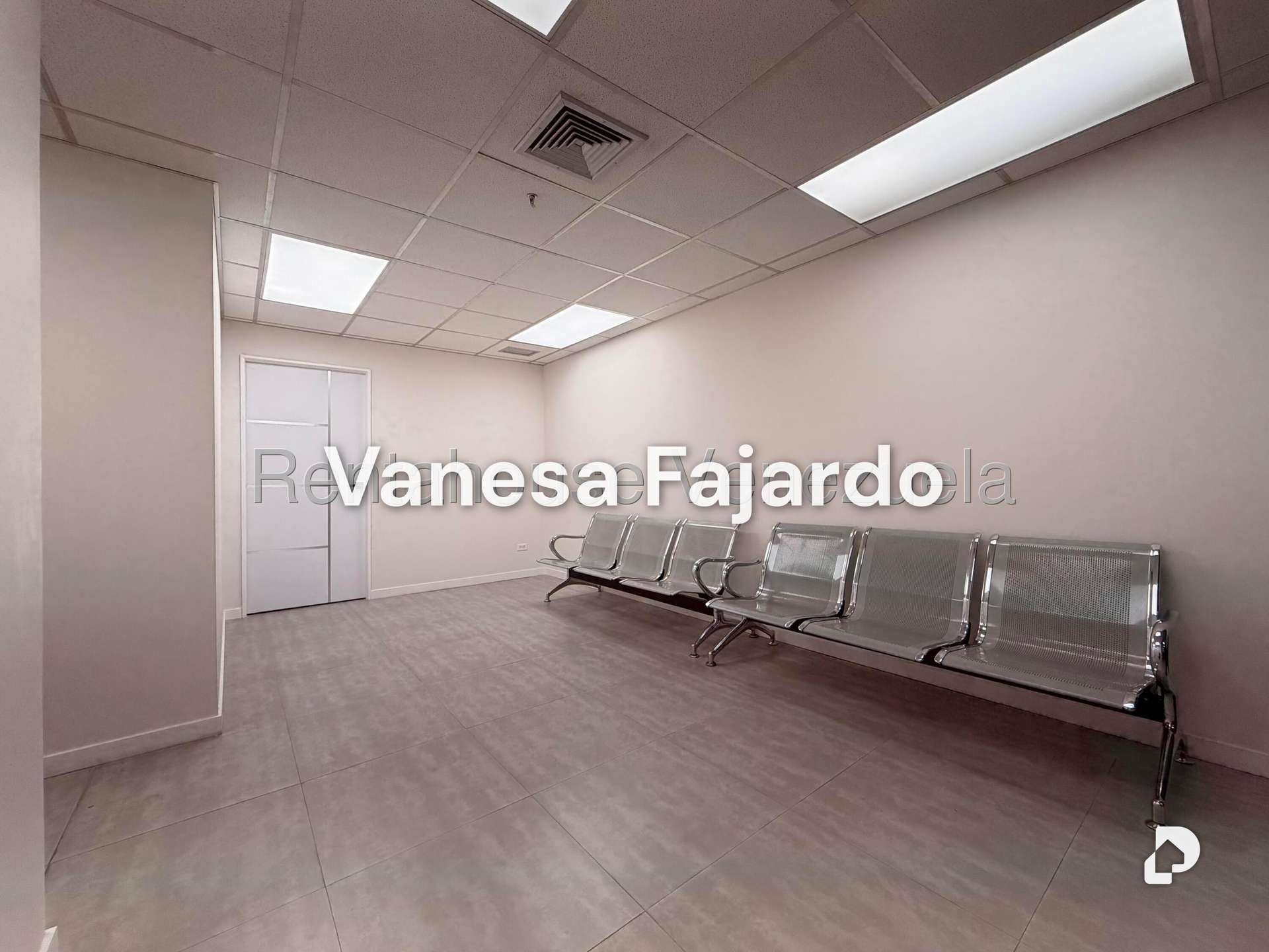 Oficina en Las Mercedes, Caracas – 7
