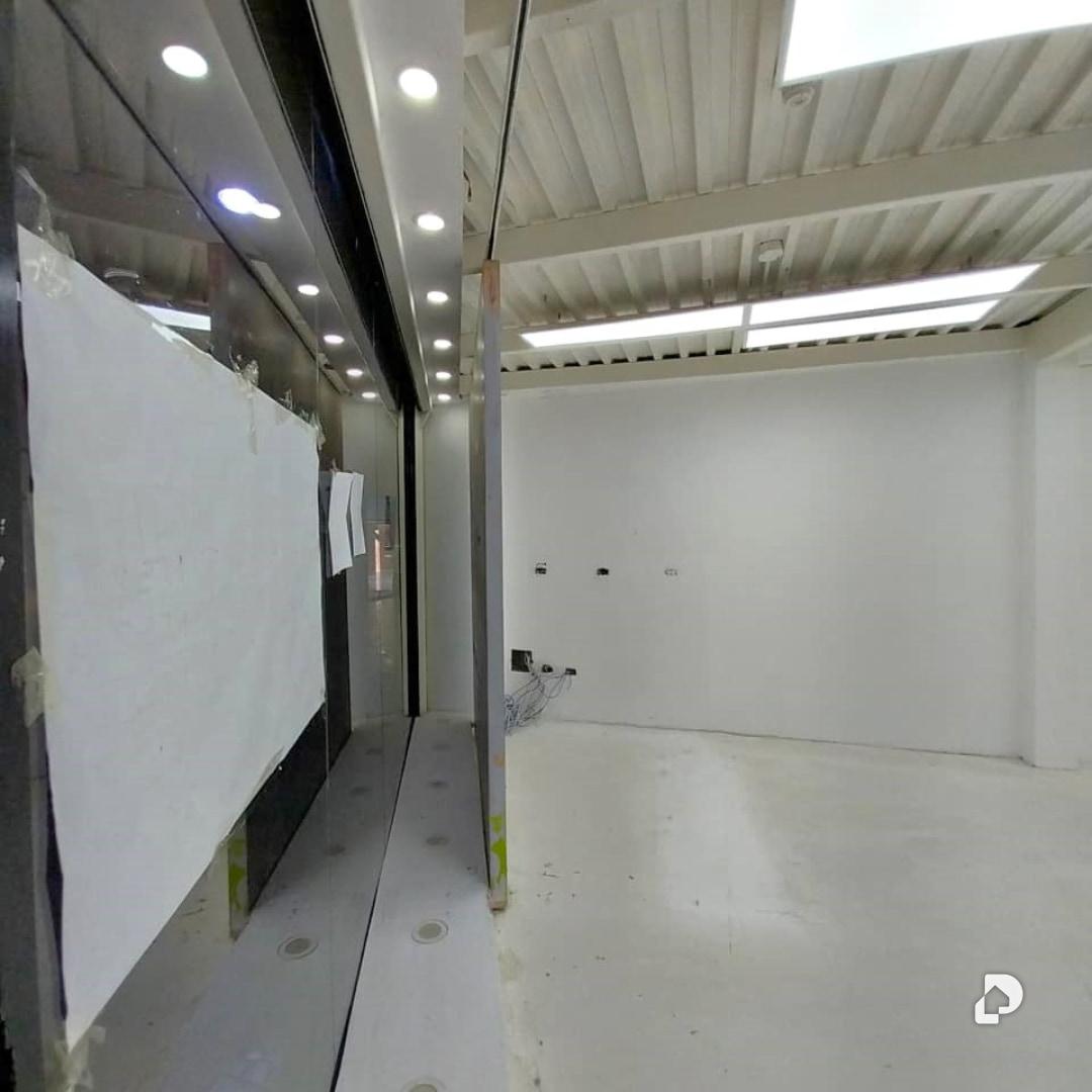 Local comercial en La Boyera, Caracas – 5
