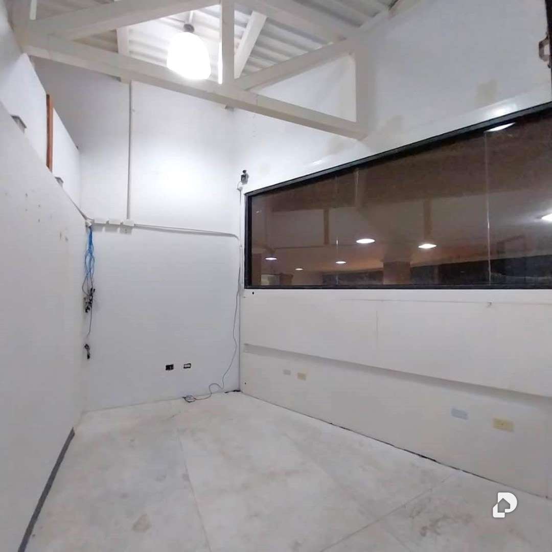 Local comercial en La Boyera, Caracas – 14