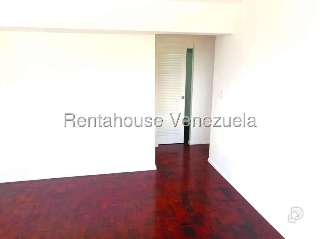 Apartamento en La Boyera, Caracas – 36
