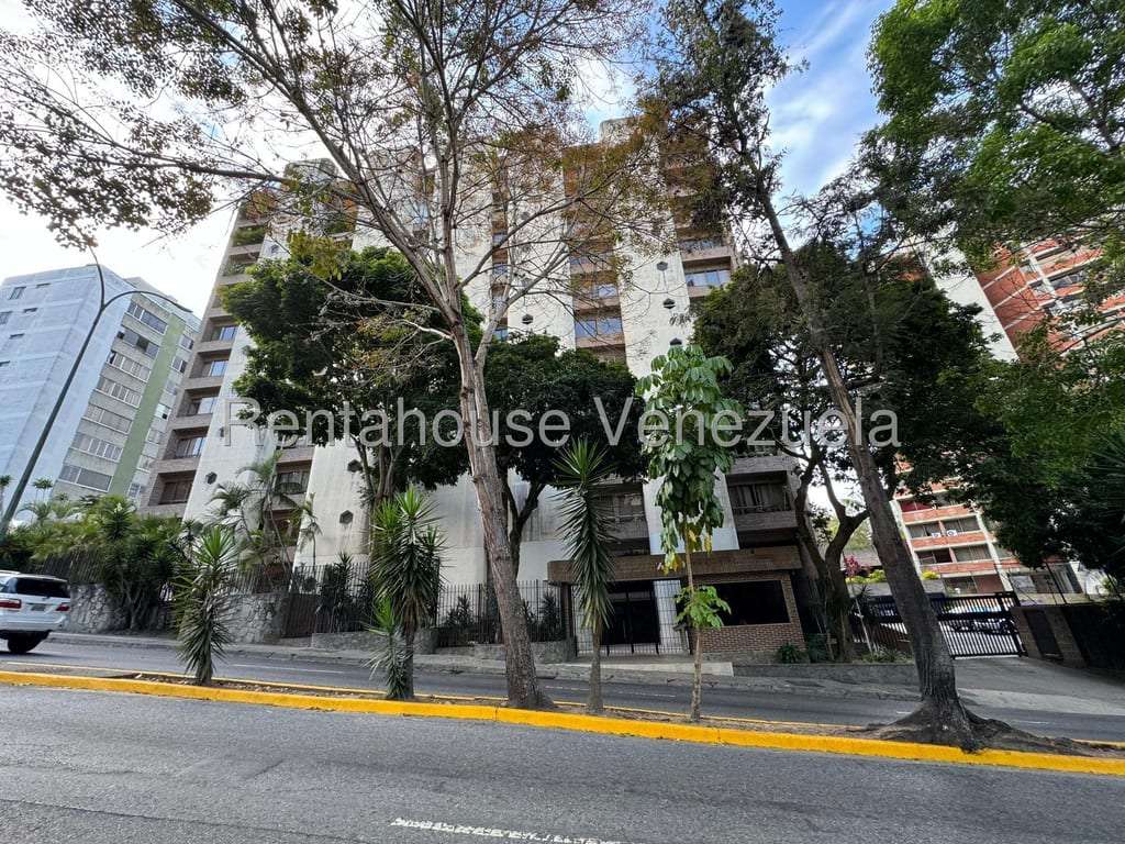 Apartment in Los Naranjos (del Cafetal), Caracas - 1