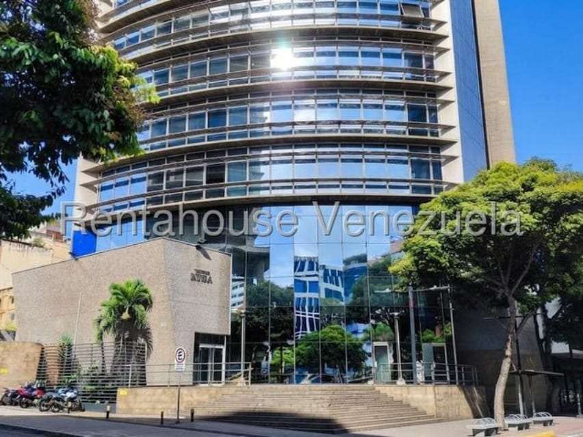 Office in Campo Alegre, Caracas - 1