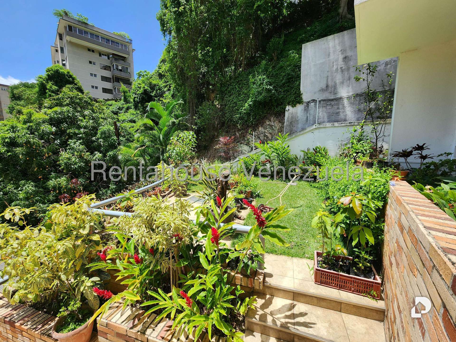 Casa en Colinas de Bello Monte, Caracas – 71