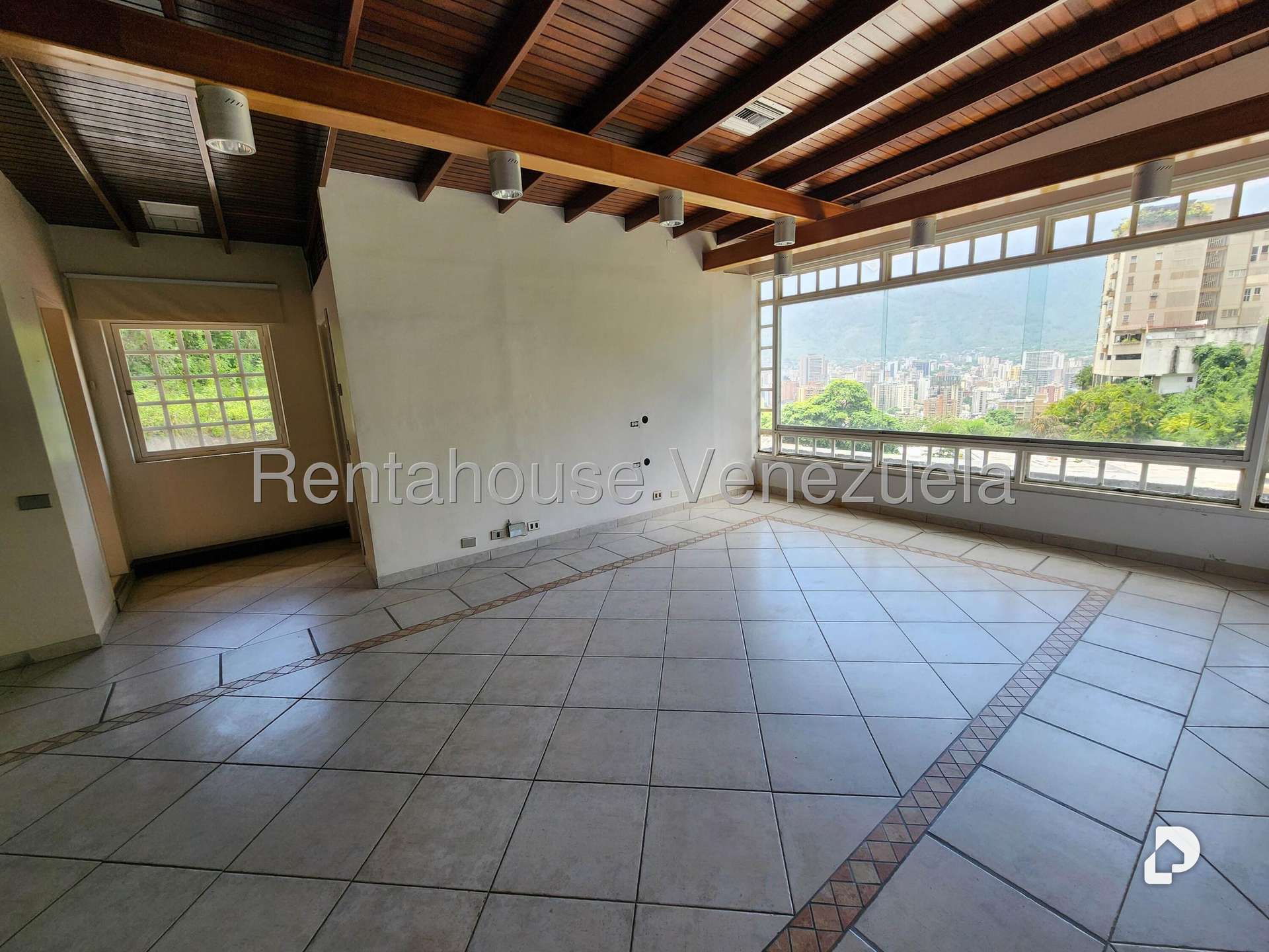 Casa en Colinas de Bello Monte, Caracas – 38