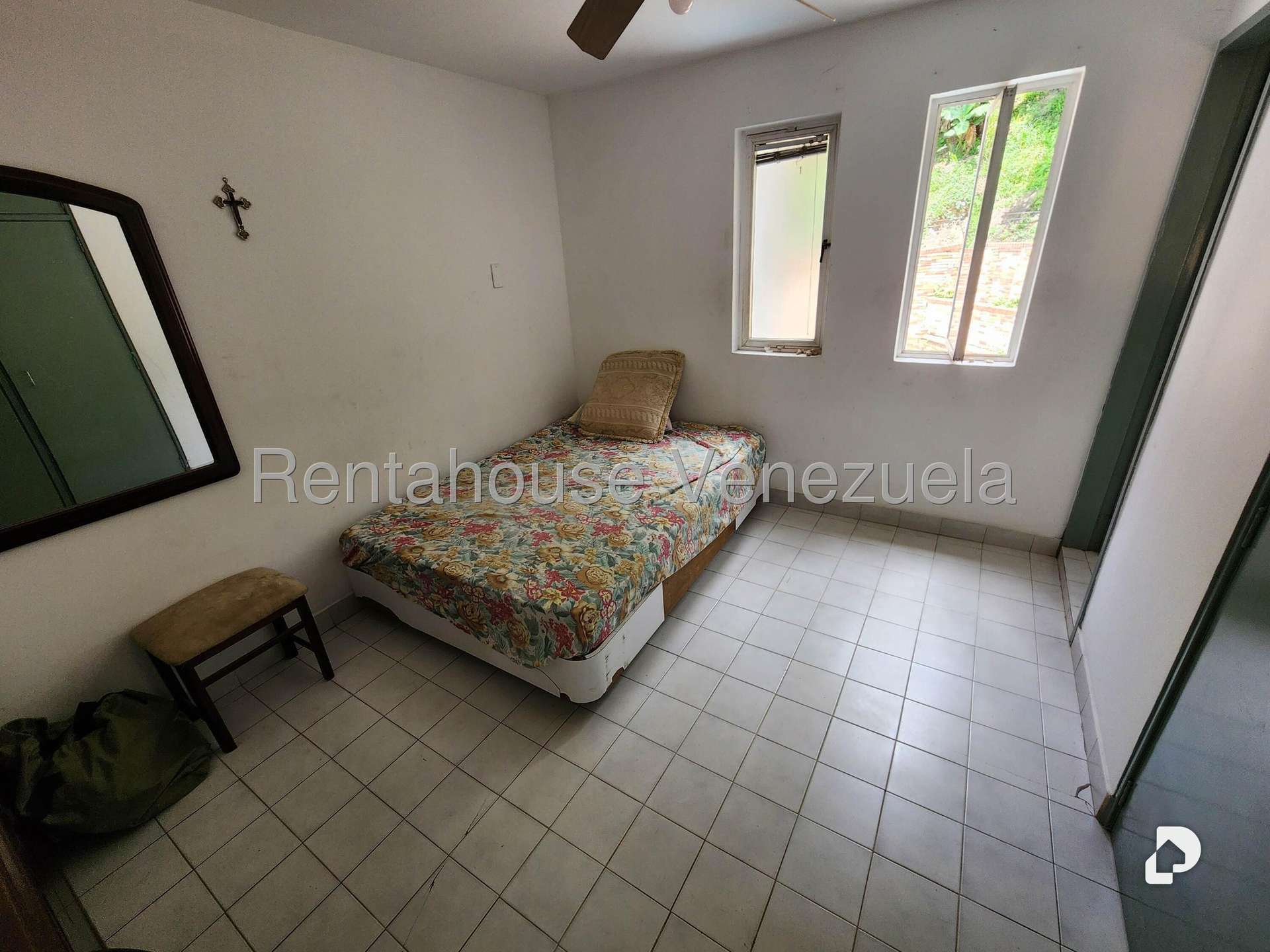 Casa en Colinas de Bello Monte, Caracas – 61