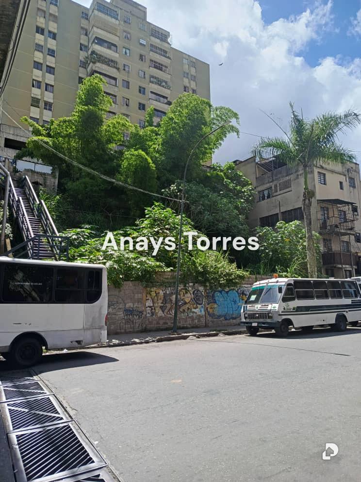 Terreno en Los Teques, Altos Mirandinos – 4