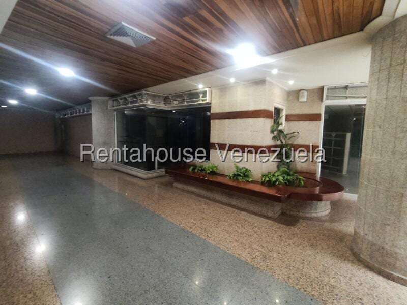 Local comercial en Mañongo, Naguanagua - 1