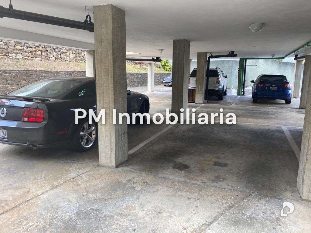Apartamento en Urb. Miranda, Caracas – 15
