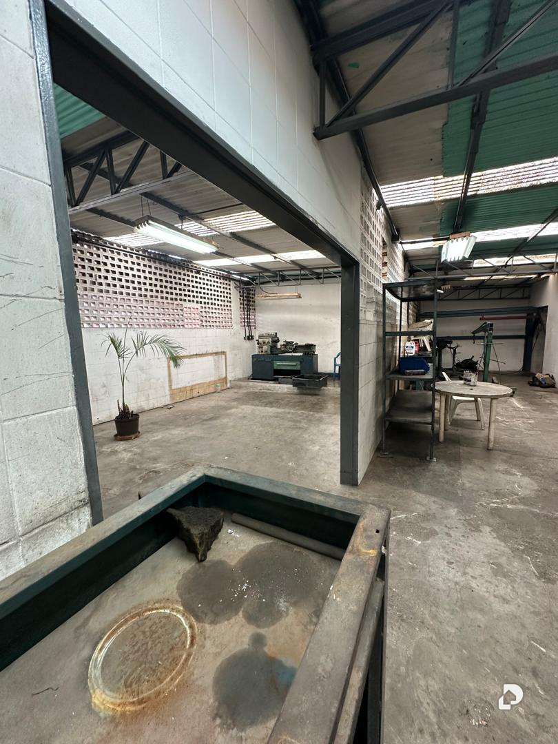 Local comercial en Montecristo, Caracas – 4
