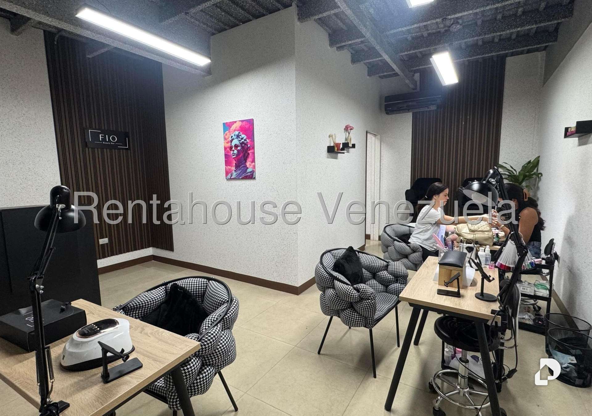 Local comercial en Santa Mónica, Caracas – 23